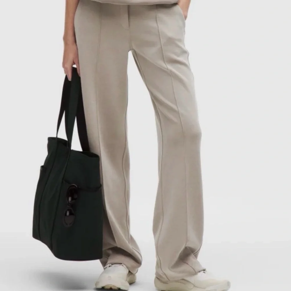 Lululemon Softstreme Pintuck Mid-Rise Pant XXXS/TTP